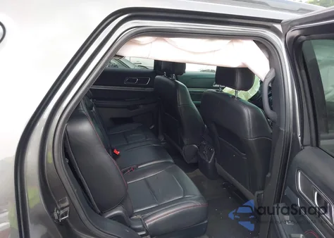 2017 Ford Explorer Sport z USA, uszkodzony, nr VIN 1FM5K8GT9HGD61871